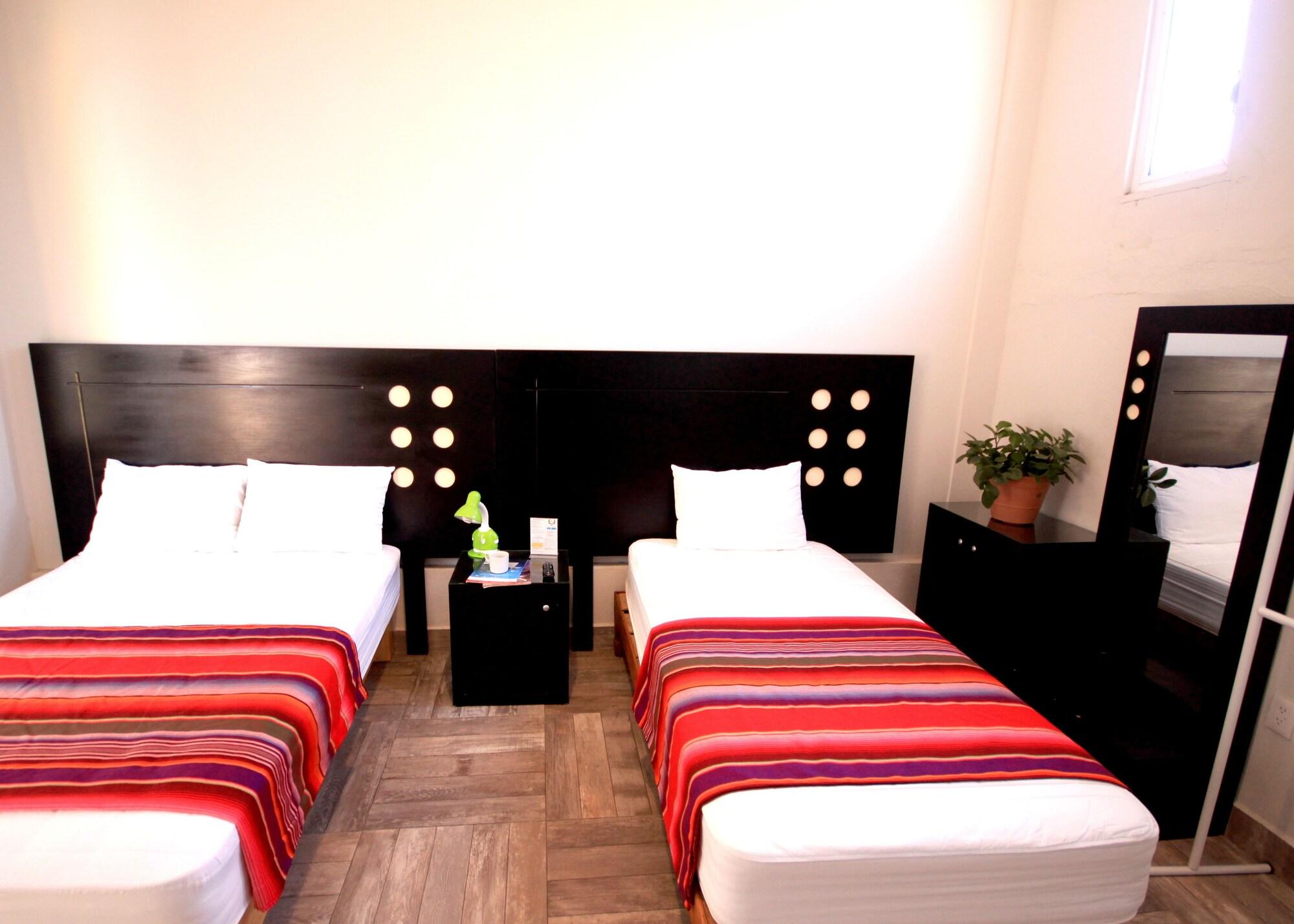 Hotel Del Refugio Γκουανταλαχάρα Εξωτερικό φωτογραφία