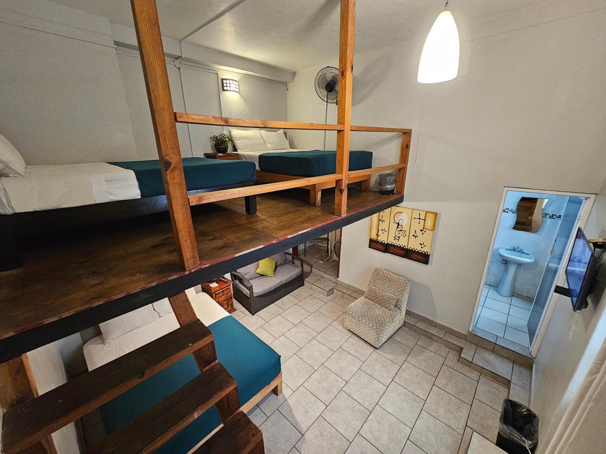 Hotel Del Refugio Γκουανταλαχάρα Εξωτερικό φωτογραφία